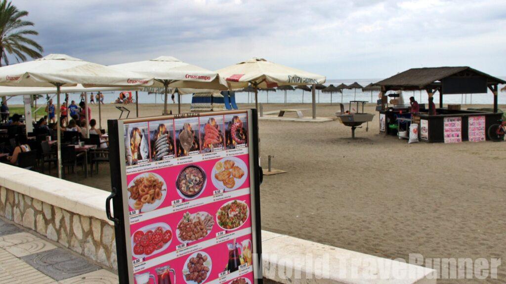 マラガ 地中海第２の規模を誇るマラガ港には豪華クルーズ客船が美食を求めてやってきます World Traverunner 世界一周
