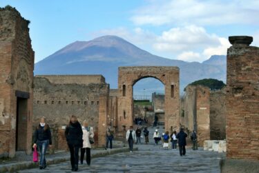 【ローマ1day trip】ナポリ&ポンペイ遺跡への日帰り旅。そして大事件が🤩❗💥