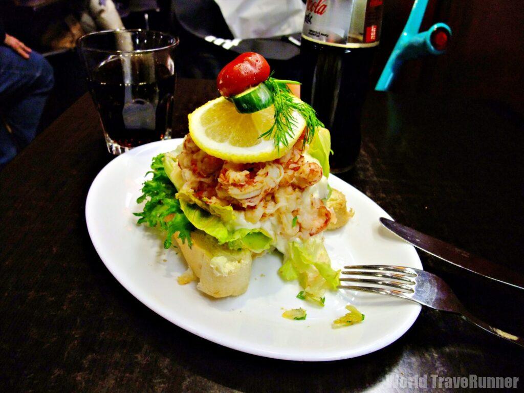 ヘルシンキ 1日trip 前編 最高の展望台から街中を眺めさあ港に行くぞ World Traverunner 世界一周 ヘルシンキ 1日trip 前編 最高の展望台から街中を眺めさあ港に行くぞ World Traverunner 世界一周