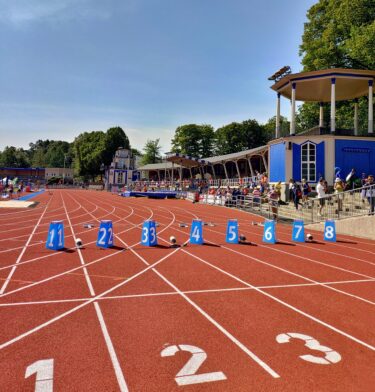 世界選手権スウェーデン大会は日本人女性初のオリンピックメダリストが初優勝した伝説の競技場。