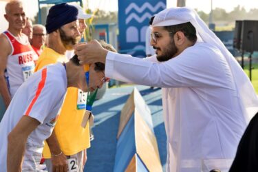 アブダビ参戦🏃🏼王族から授与された輝く金メダル🥇